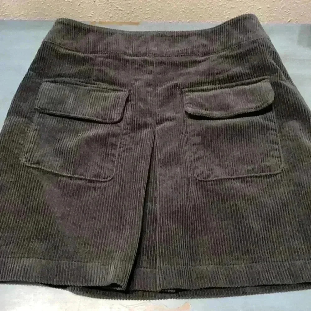 BDG Urban Outfitters Women’s Corduroy Skirt - Picture 8 of 8